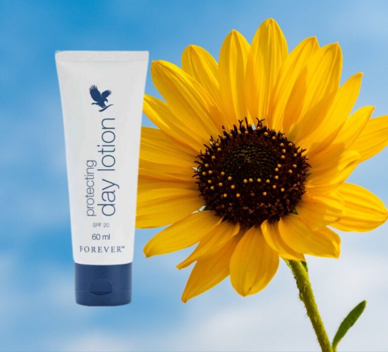Forever protecting day lotion with a sunflower